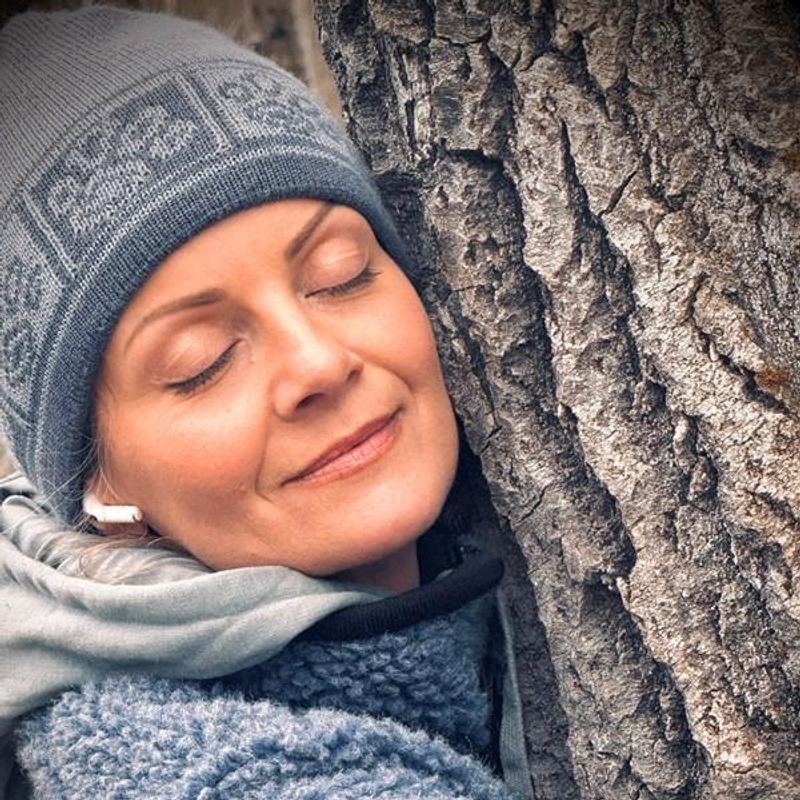 Birk beanie merino wool - paw pattern