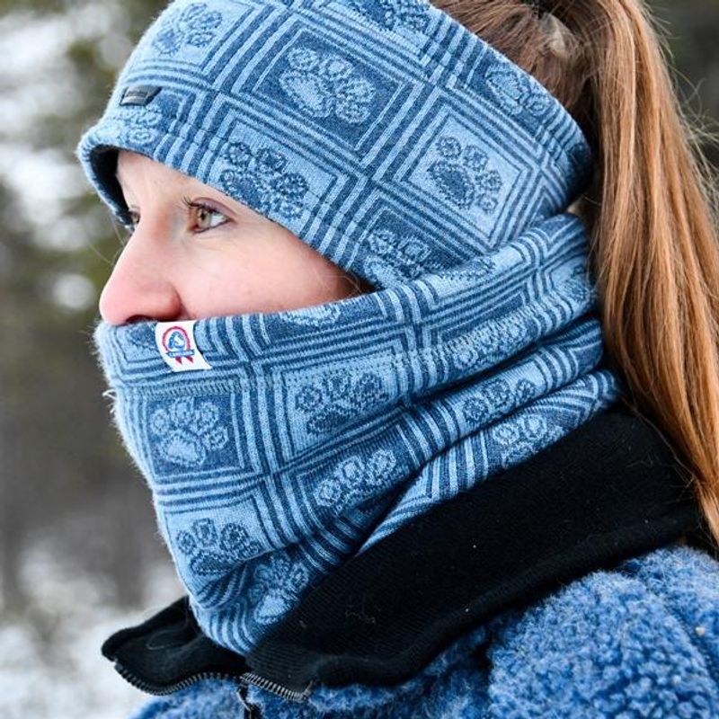 Rana neck warmer - merino wool lined with fleece - paw 